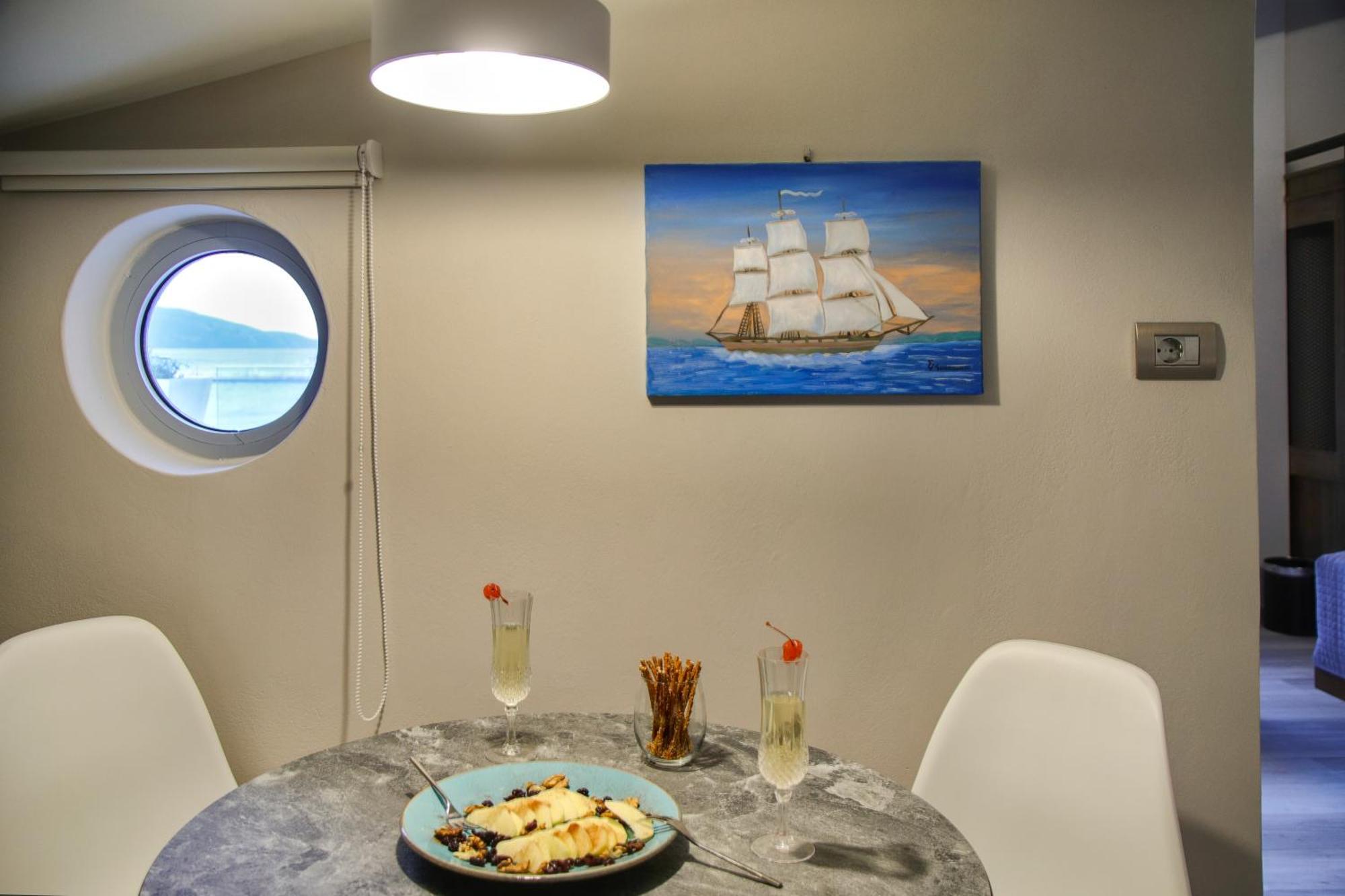 Sunrise Bay Apts * Agia Efimia